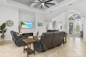 Good Life Family retreat home Gulf access Pool and Spa